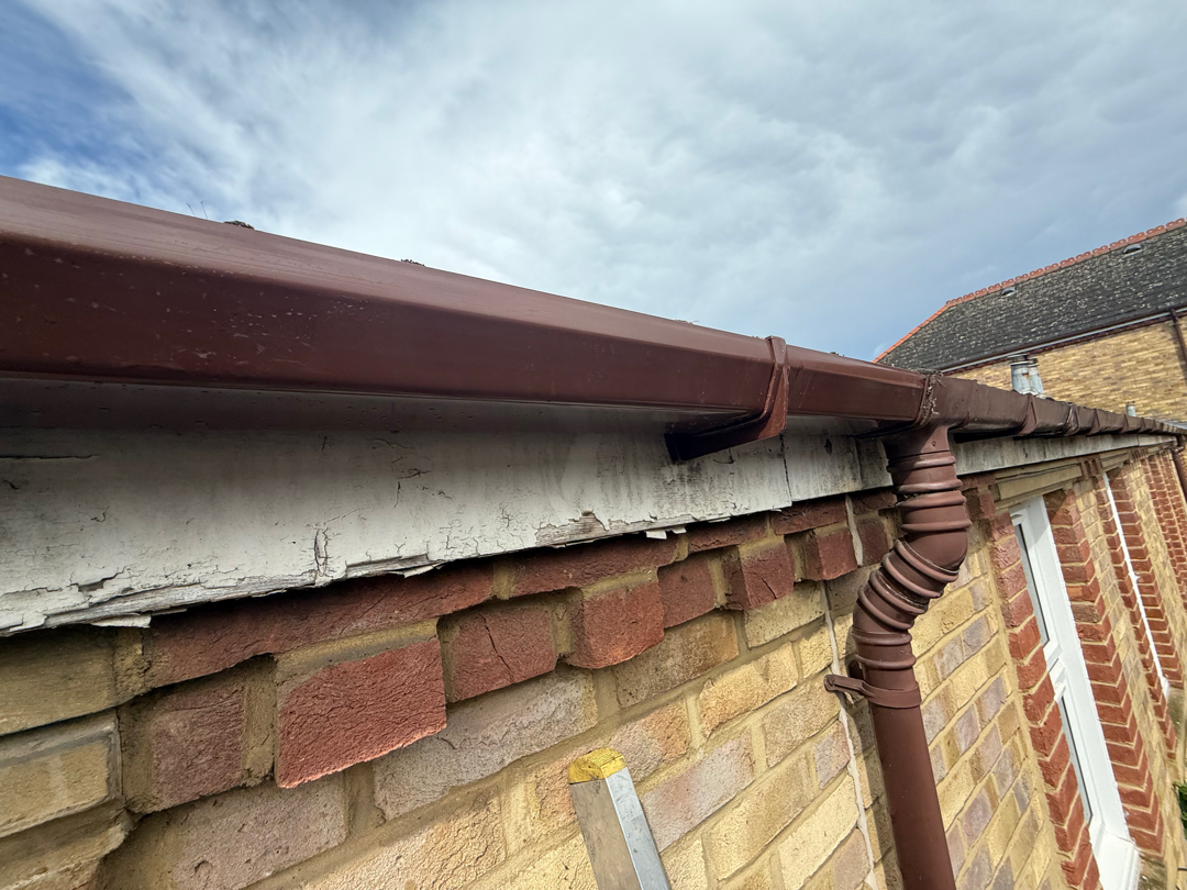 Different Types of Guttering in the UK: Guide to Profiles & Colours